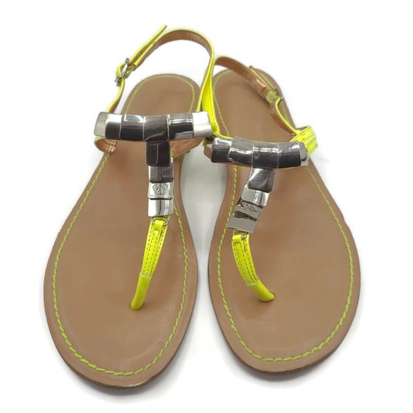 BCBGENERATION Yellow Flip Flops Size 8.5 - Picture 2 of 8